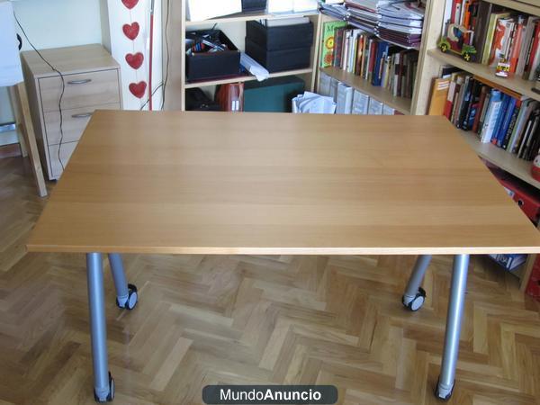 Venta de mesa escritorio casi nueva