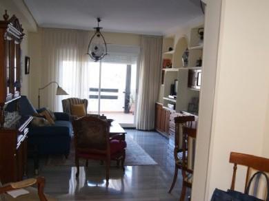 Apartamento con 2 dormitorios se vende en Marbella, Costa del Sol