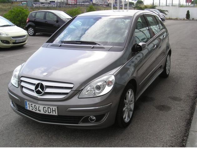 HYUNDAI TRAJET 2.0 GLS 16V