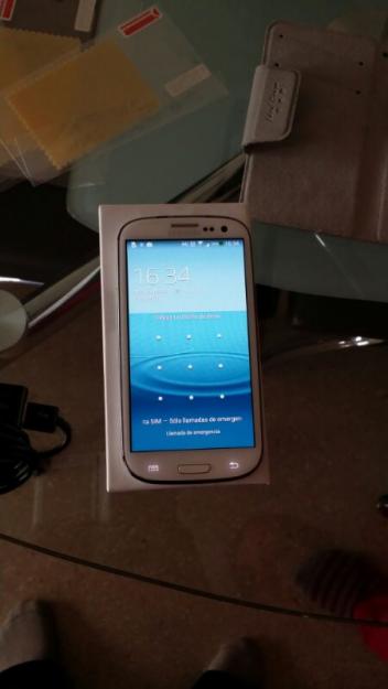 se vende samsung galaxi s 3 libre. 16 gb. blanco
