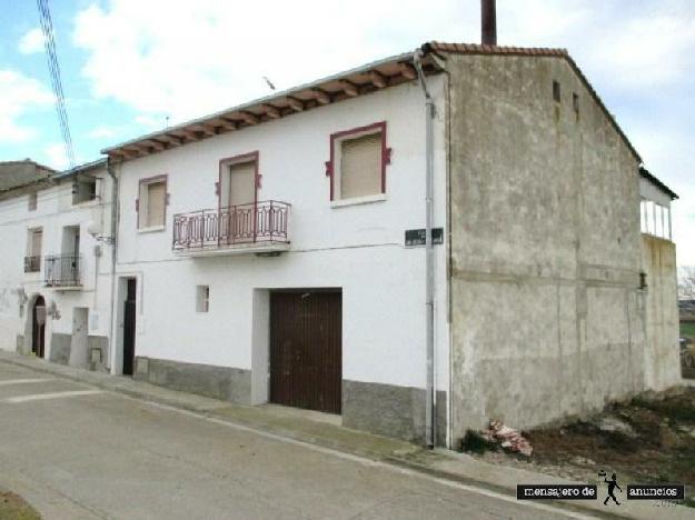 Venta 2ª Mano de Casa con 306 m2 en Barbastro