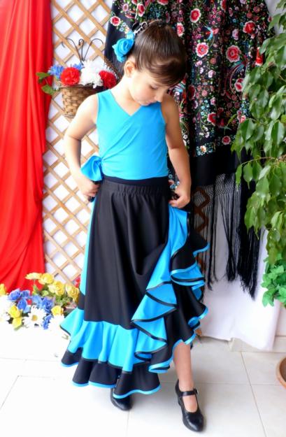 Faldas de ensayo flamenco a medida ideales para tus clases y actuaciones