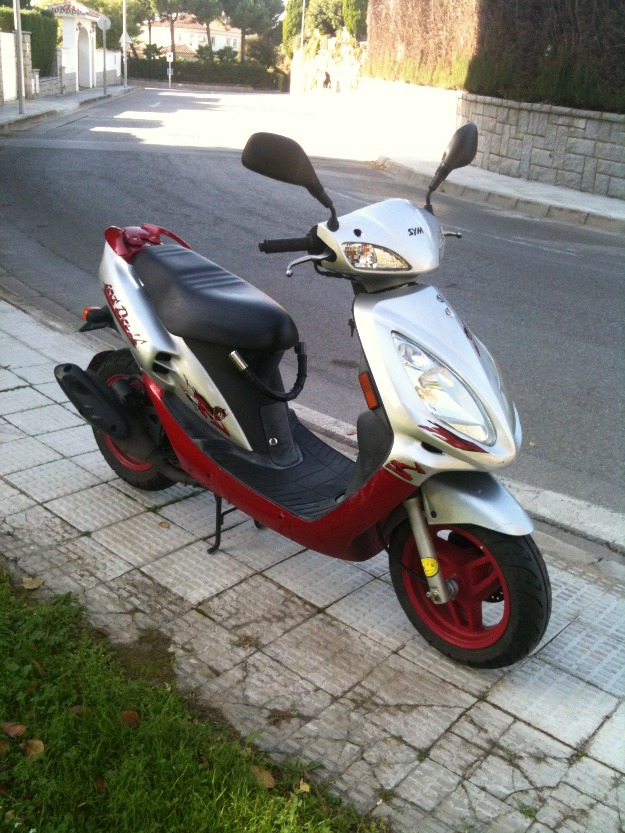 Moto sym 49cc en perfecto estado! ocasión verano