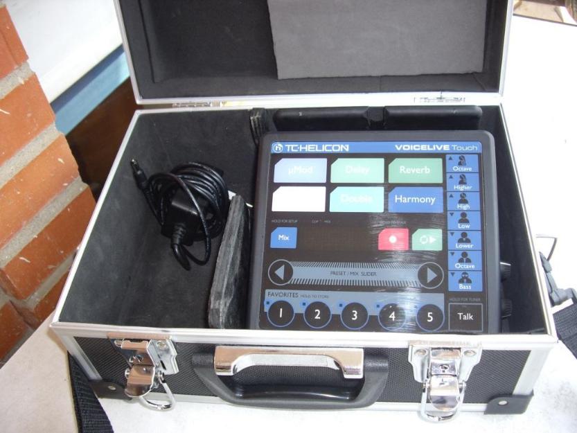 Se vende voicelive touch_tc helicon