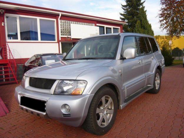 Mitsubishi Pajero 3.2 DI-D Dakar
