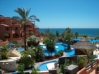Apartamento con 2 dormitorios se vende en Estepona, Costa del Sol - mejor precio | unprecio.es