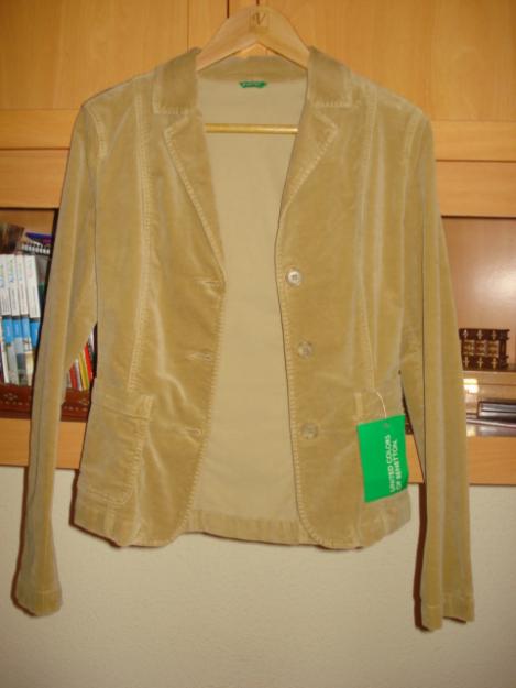 Chaqueta de Benetton sin estrenar, talla 40