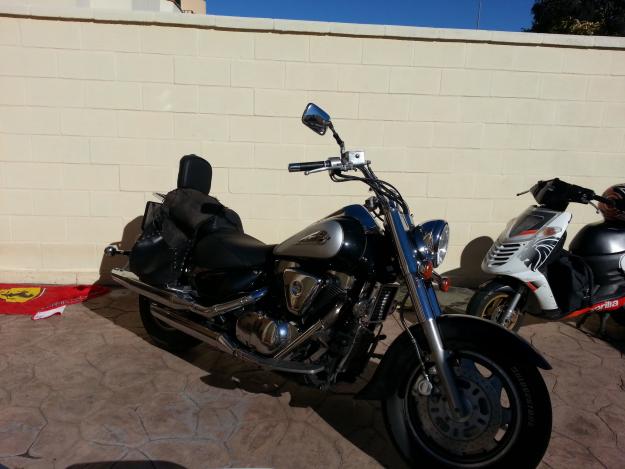 Suzuki Intruder 1500 c.c.