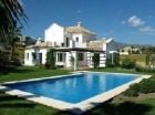 Chalet con 6 dormitorios se vende en Marbella, Costa del Sol - mejor precio | unprecio.es