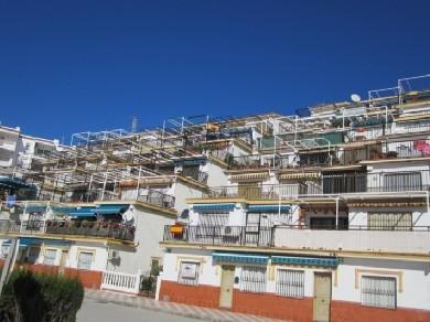 Apartamento con 2 dormitorios se vende en Benajarafe, Costa del Sol