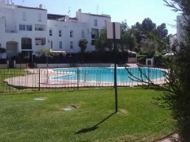 Apartamento con 3 dormitorios se vende en Marbella, Costa del Sol