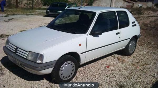 Peugeot 205 del año 1997 - Villena