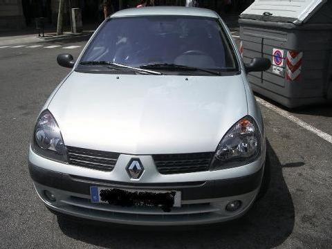 Venta de coche Renault Clio Dci 3p '03 en Palau De Plegamans