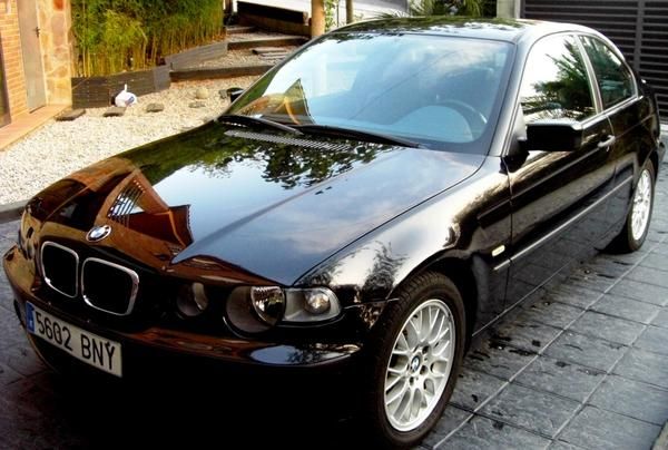 BMW 320TD COMPACT CON 6000  EXTRAS ORIGINALES- URGE VENDER