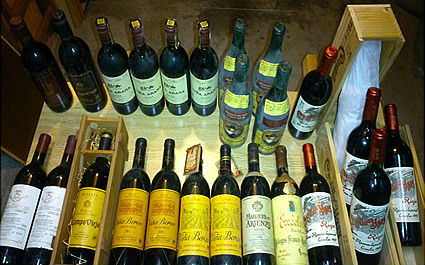 Lote de 25 botellas de vino de colección