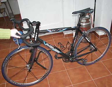 BICICLETA DE CARRETERA BLACK CARBON+SHIMANO