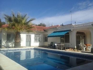 Chalet con 3 dormitorios se vende en La Zenia, Costa Blanca
