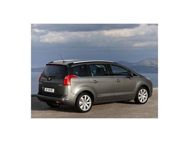 PEUGEOT 5008 1.6HDI Premium