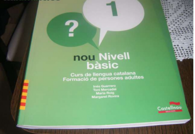 Vendo el libro Nou Nivell Bàsic 1 + CD