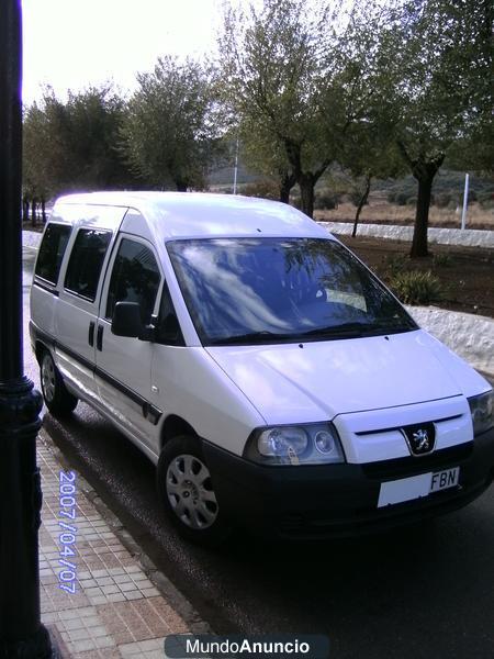 PEUGEOT EXPERT 2.0 HDI  8PLAZAS