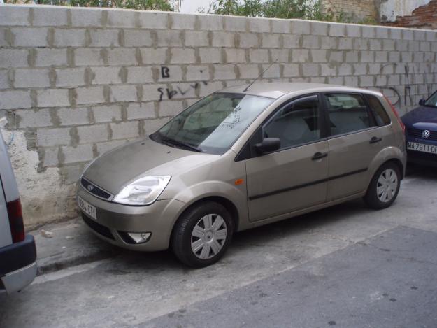 regalate un FORD fiesta 1.400 tdci treend