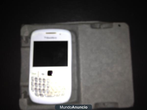 BlackBerry 8520, Blanca