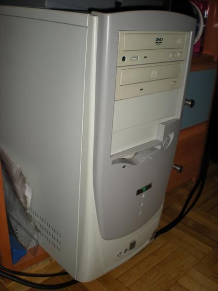 Inves Tajo 903: Intel Pentium 4 1.5Ghz, 256Mb SDRAM, 40Gb, REBAJADO