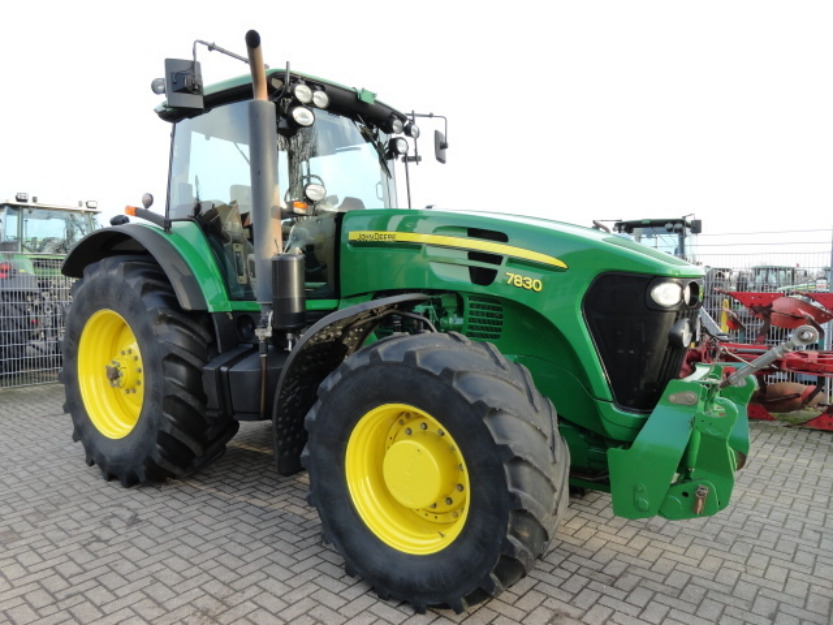 John Deere 7830 TLS con PTO