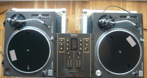 TECHNICS SL-1210 MK2 Y MESA DE TECHNICS DX1200