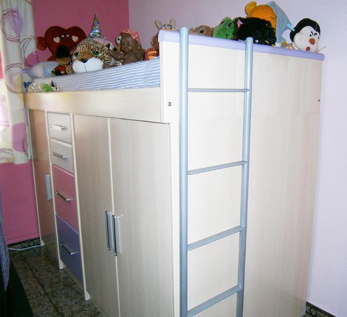 Mueble cama: 2 armarios + 1 cajonera + colchón
