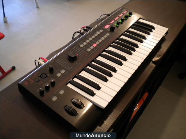 Sintetizador Korg R3