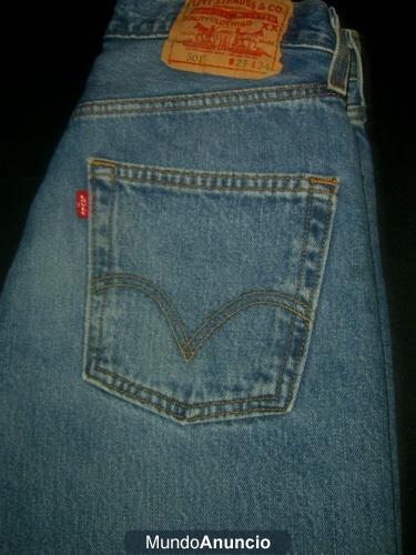 Vendo pantalones LEVIS segunda mano