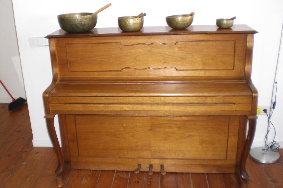 Piano Dietmann años 70 en venta