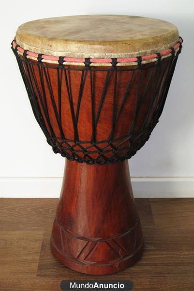 Djembe_  Senegal ( artesanal )