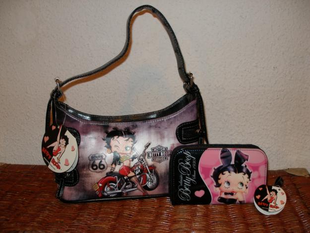 Bolso , Monedero y Zapatillas Betty Boop