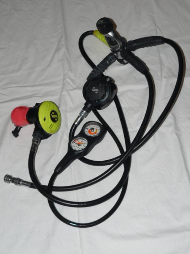 Vendo equipo de buceo primeras marcas buen precio