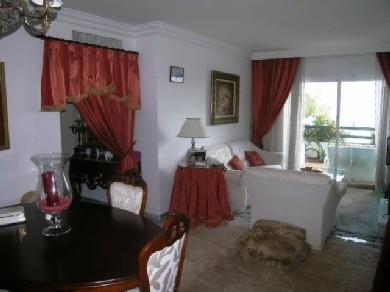 Apartamento con 4 dormitorios se vende en Marbella, Costa del Sol