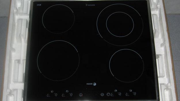 VENDO VITROCERAMICA DIGITAL