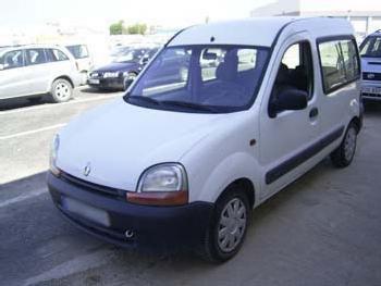 Venta de coche Renault KANGOO 1.9D COMBI-5 '03 en Santa Coloma De Gramanet