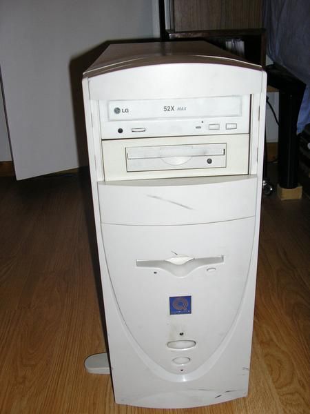 CPU + MONITOR DE 17 (XP1400)