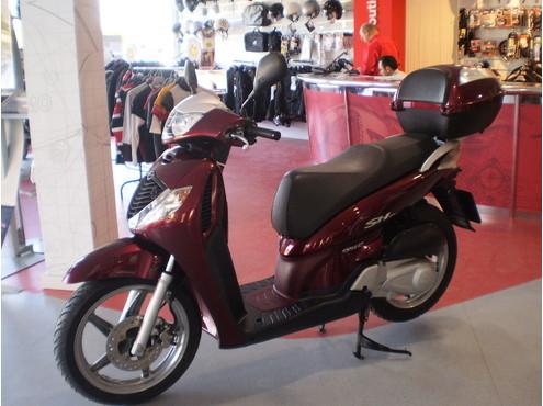 Honda SH 125i Scoopy