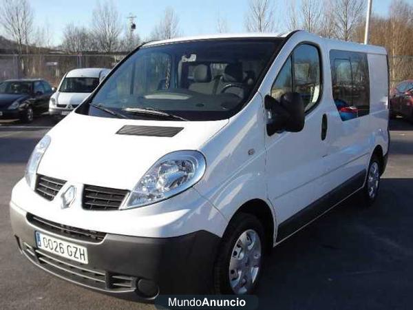 Renault Traffic Combi Combi 6 2.0 dCi 90 CV