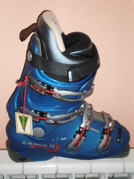 Vendo botas ski LANGE 75. talla 40 Sin estrenar. 150 euros