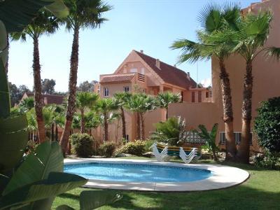 Paraiso de la Bahia, Casares Costa