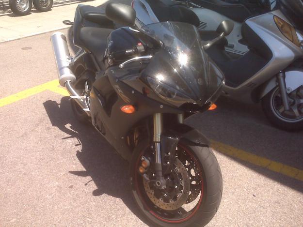 Se vende Yamaha R6