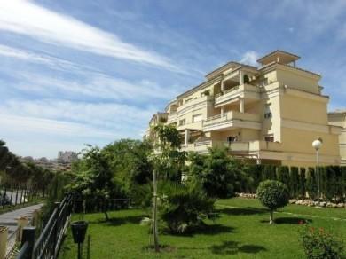 Apartamento con 3 dormitorios se vende en Benalmadena Costa, Costa del Sol