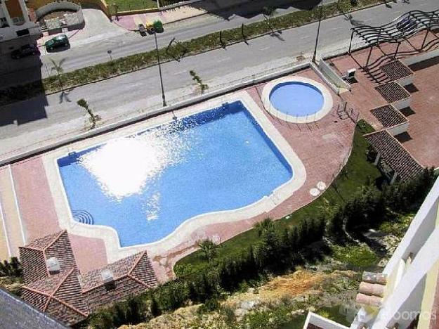 AMPLIO PISO DE 3 DORMITORIOS EN ESTEPONA PUERTO