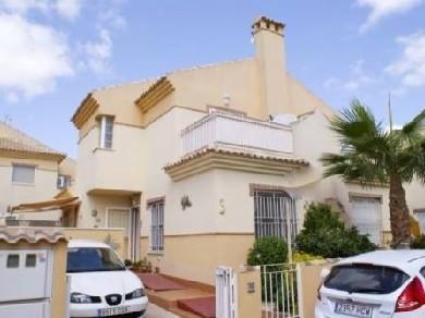 Chalet pareado con 3 dormitorios se vende en Ciudad Quesada, Costa Blanca