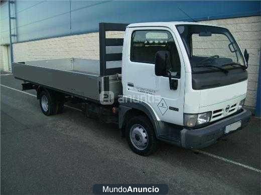 Nissan Cabstar TL 105.353 larga
