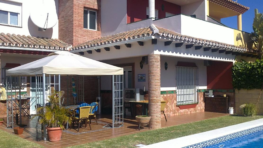 V379 se vende chale en torre del mar
